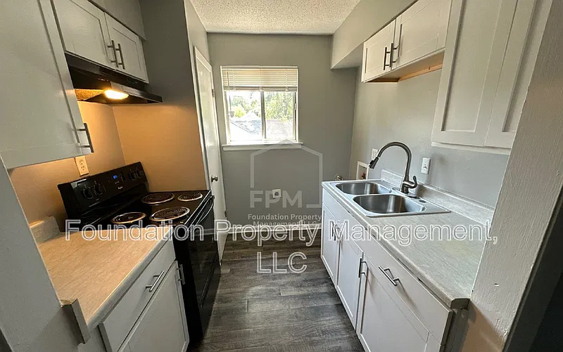2 bed, 1.0 bath, 800 sqft, $845 — Photo 3
