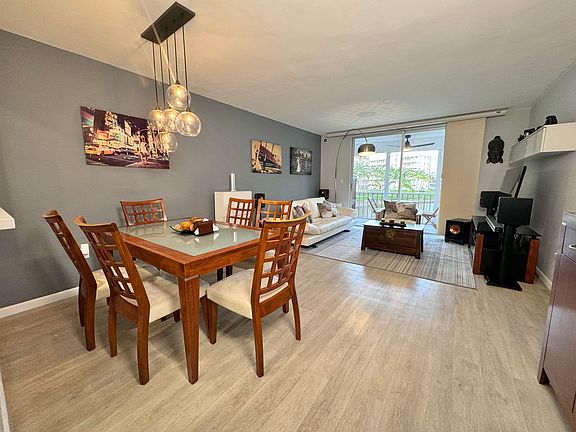 2nd image of 2851 Leonard Dr APT J203