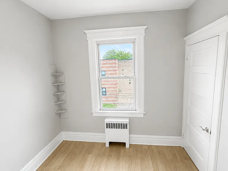 535 21st St #3 — Photo 8