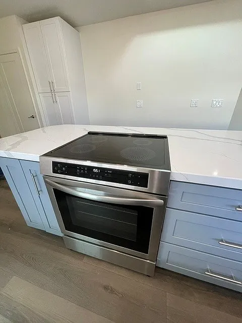2 bed, 1100 sqft, $4,500 — Photo 4