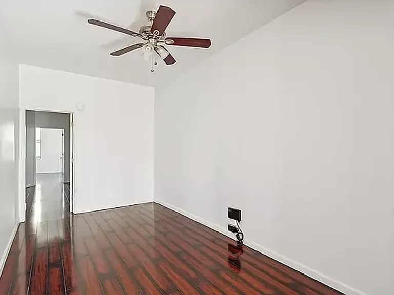 370 Knickerbocker Ave #2L — Photo 7