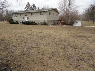 11288 Tasker Rd, Lake Odessa, MI 48849