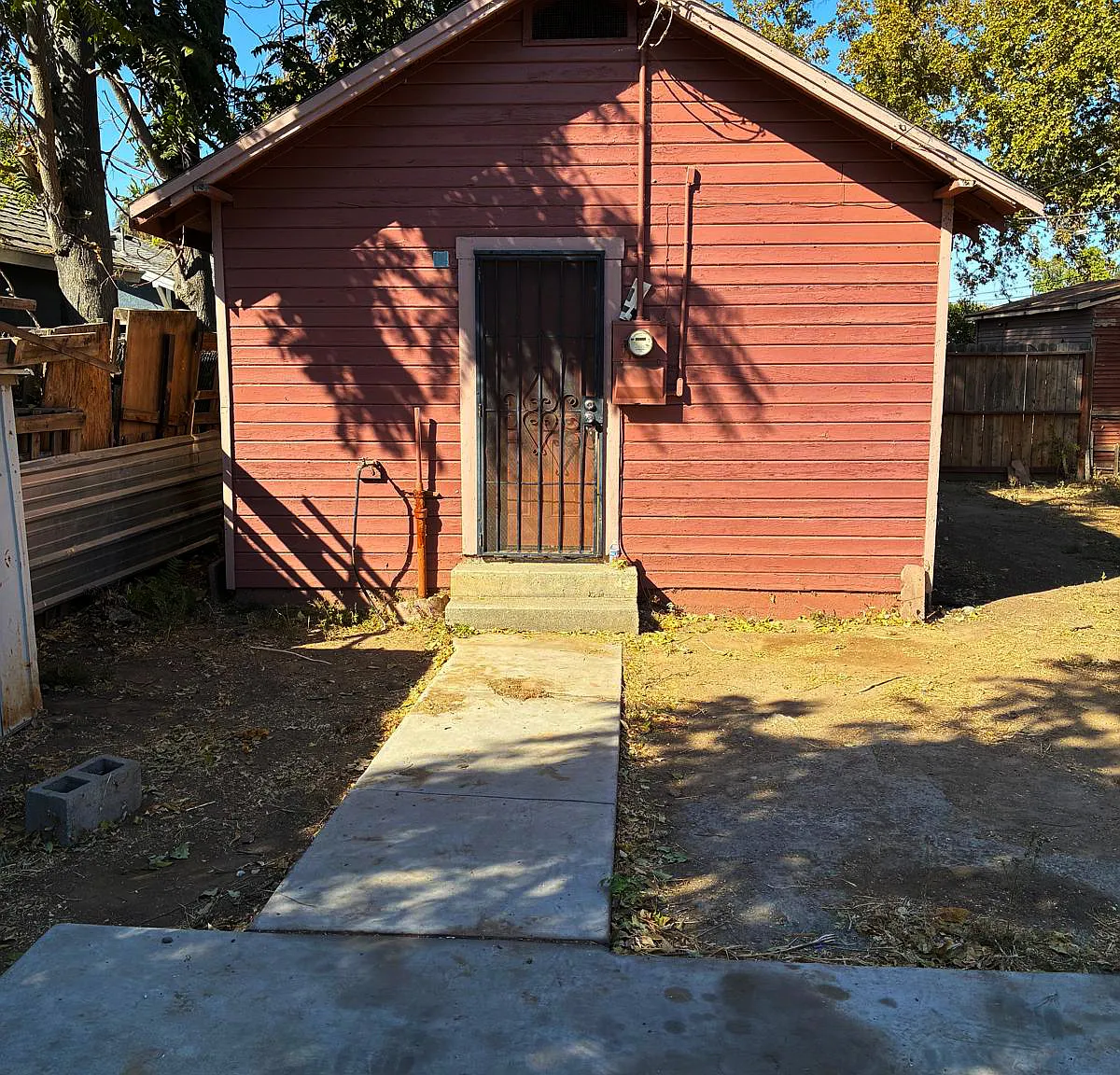 309 Oak St — Photo 3