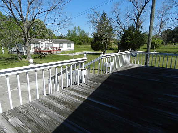 4th image of 708 Blount St
