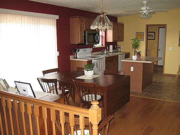 Kitchen/Dining