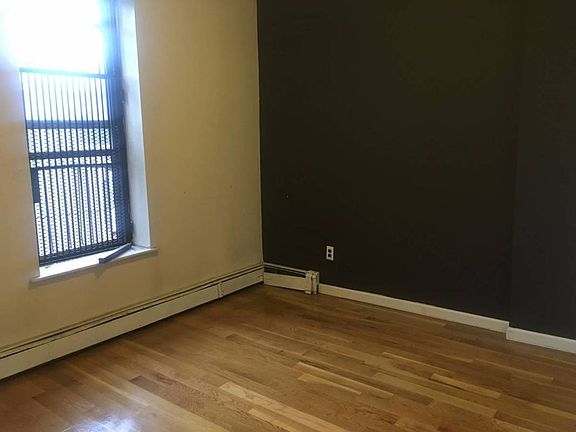 4th image of 1039 Bergen St APT C2