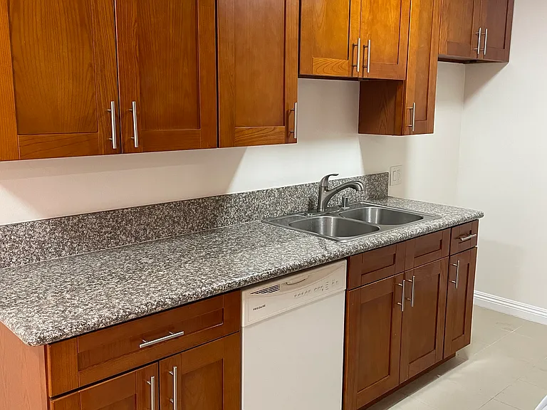 7261 Amigo Ave #10, Reseda, CA 91335 — Photo 19