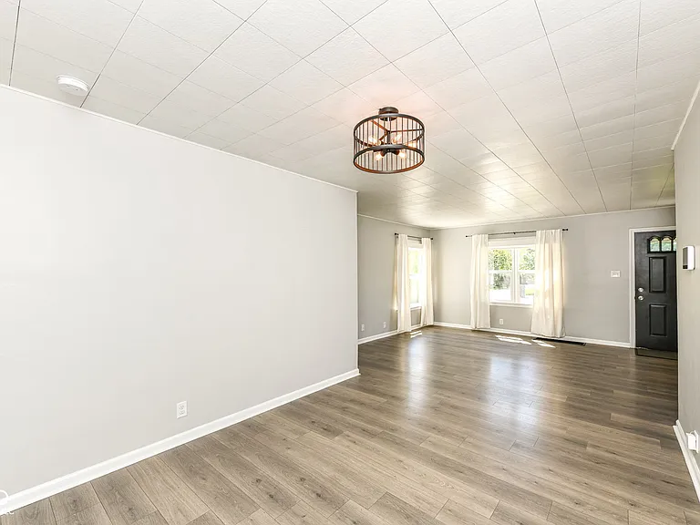 5301 Evanston Ave — Photo 8