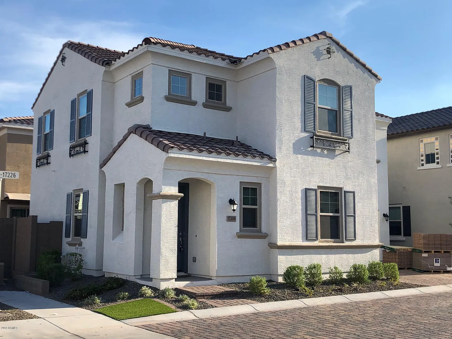 4 bed, 3.5 bath, 2101 sqft, $2,795 — Photo 3