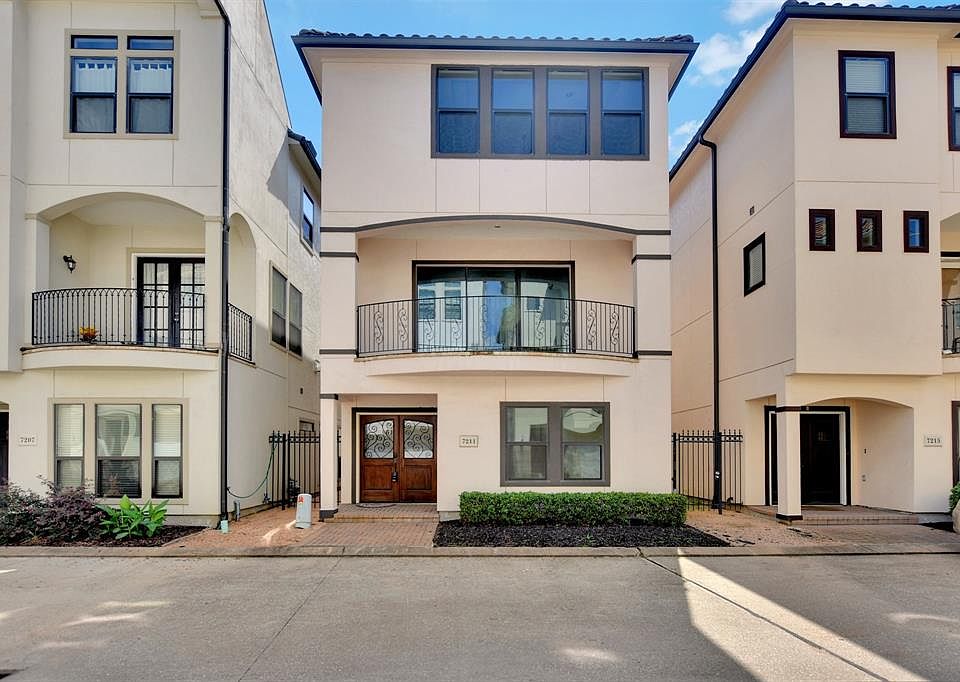 1st image of 7211 Laguna Villas