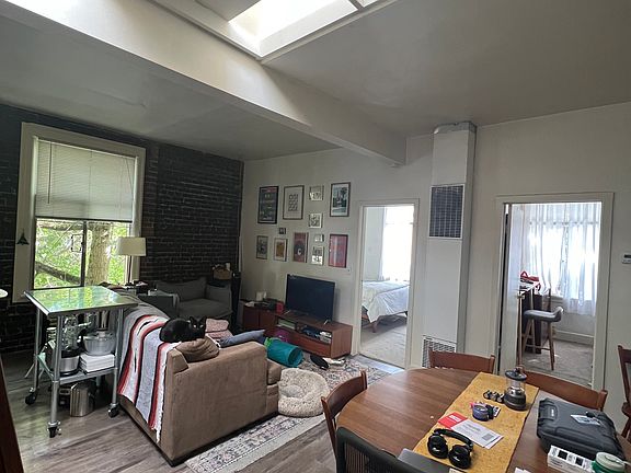 3rd image of 5102 Ballard Ave NW APT 4