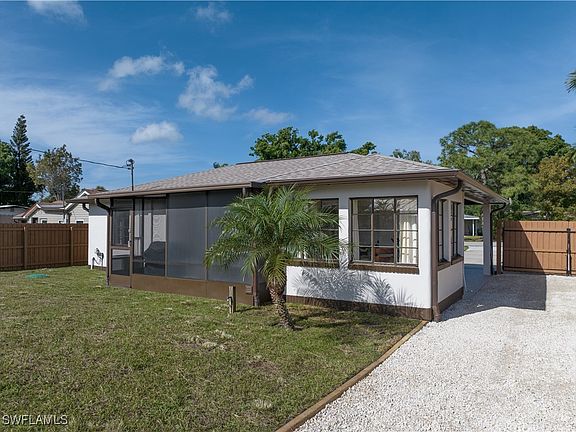 5th image of 211 Crescent Lake Dr
