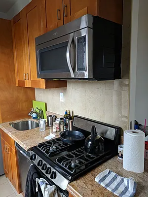 Rented by Stareal Group LLC | media 20