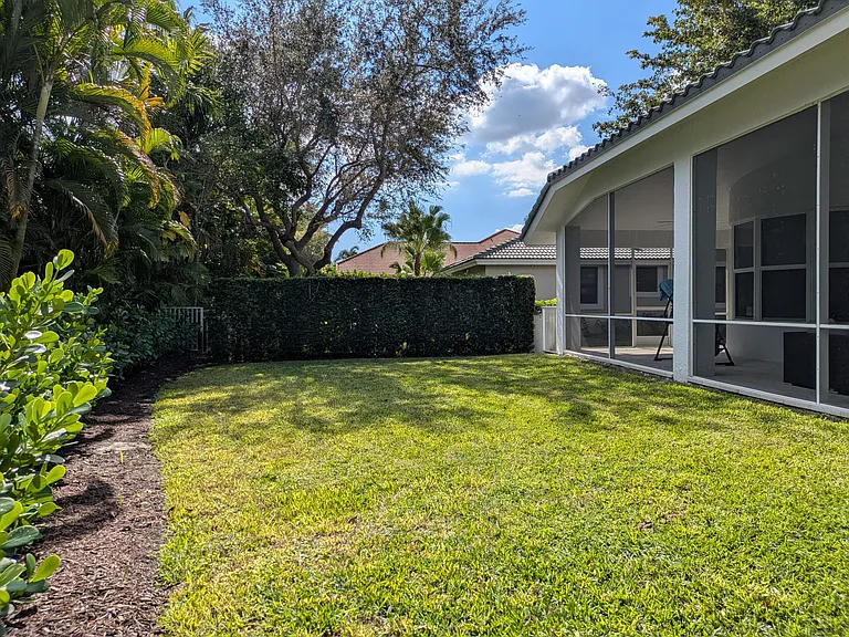 1865 NW 124th Way — Photo 17