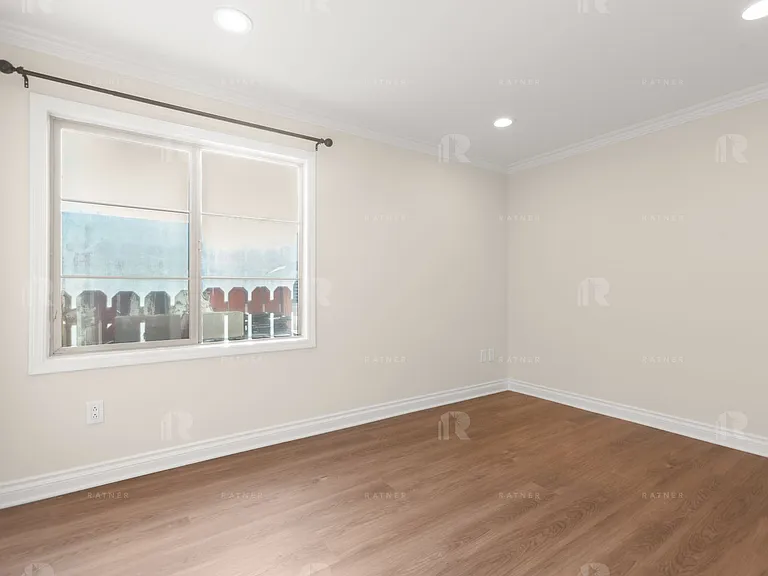 5056 Laurel Canyon Blvd — Photo 15
