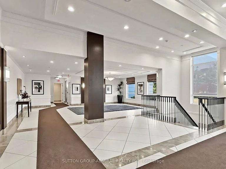 30 N Park Rd #202 — Photo 4