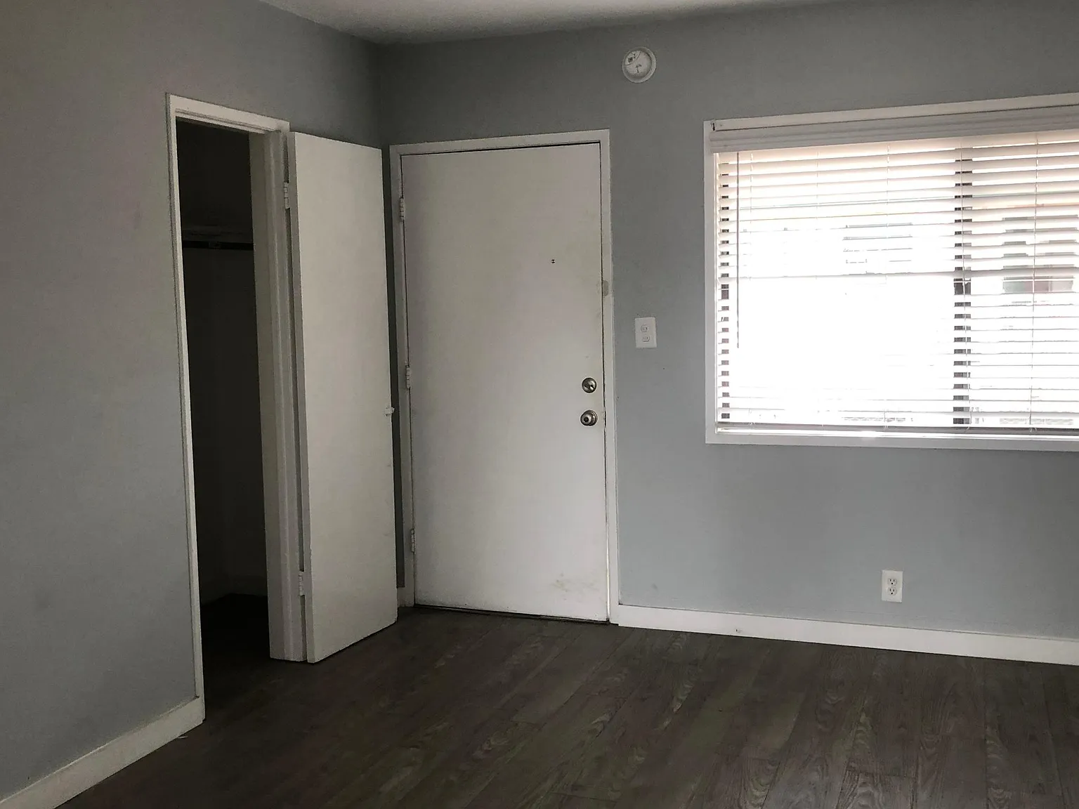 Studio, 455 sqft, $1,995 — Photo 1