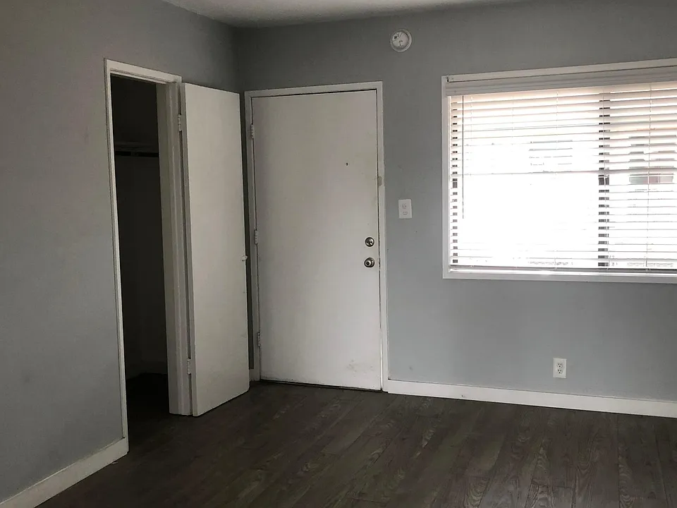618 Pico Blvd #7