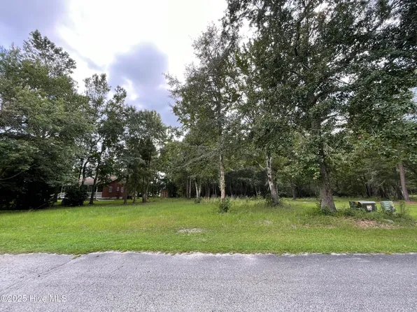 645 Stone Ridge Road SW, Supply, NC 28462