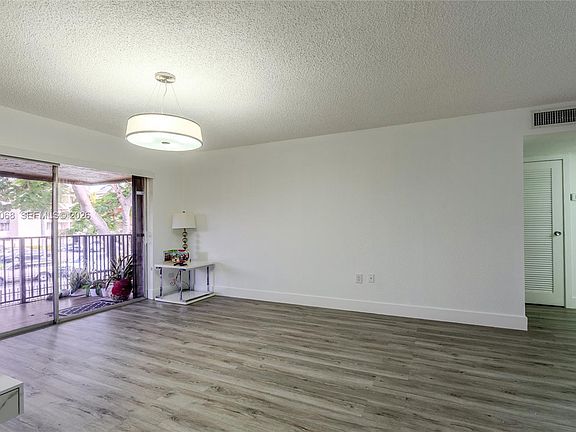 5th image of 10501 SW 108th Ave #209