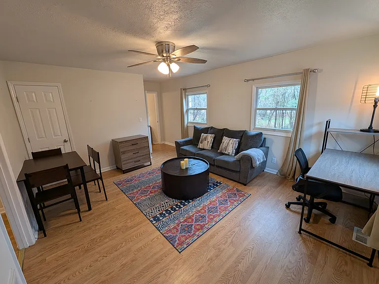 25.5 Woodrow Ave — Photo 17