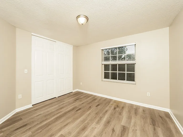 1603 Briar Oak Dr — Photo 9