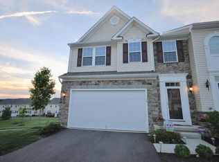 34 Washington Square Cir, Washington, NJ 07882
