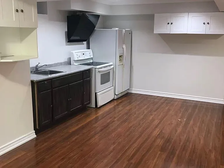24 Jenmat Dr — Photo 4