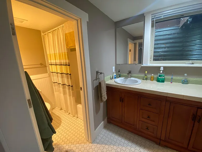 2861 Loma Pl — Photo 13