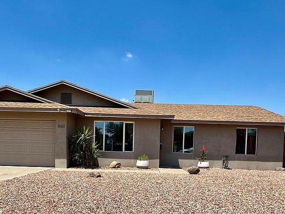 3rd image of 1661 E BISHOP Drive