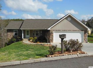 3256 River Pointe Cir, Kodak, TN 37764