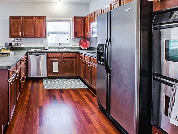 5th image of 50728 Marie Ct
