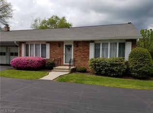 945 Canterbury Ln #B, Salem, OH 44460