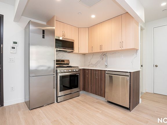 5th image of 21 Meserole St #389