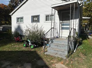 2664 Vigo St, Lake Station, IN 46405