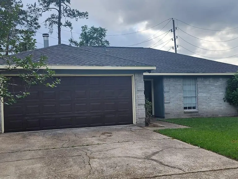 23431 Dew Wood Ln — Photo 3