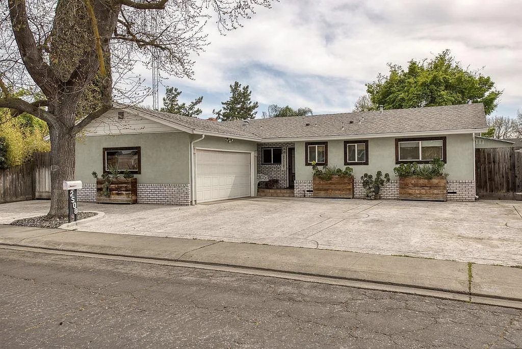 2508 Tallent Dr photo 1
