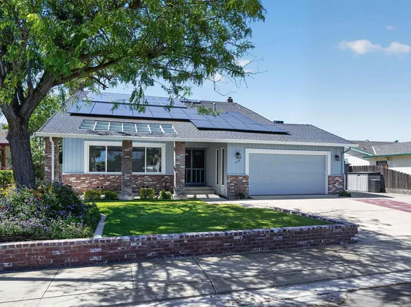 1264 Sprague St, Manteca, CA 95336