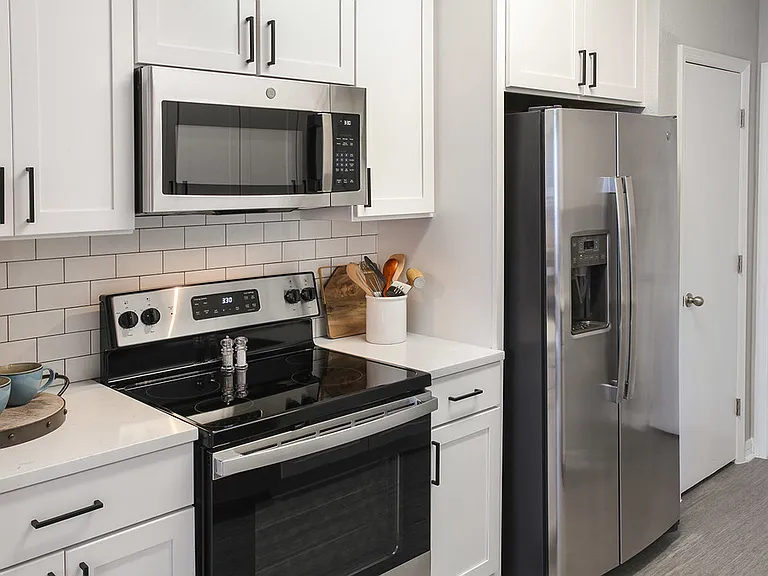 Westwood Reserve Apartments — Photo 3