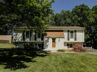 2919 Purple Finch Rd, Roanoke, VA 24018