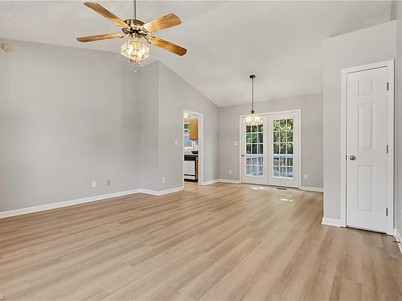 5th image of 3604 Akers Ct