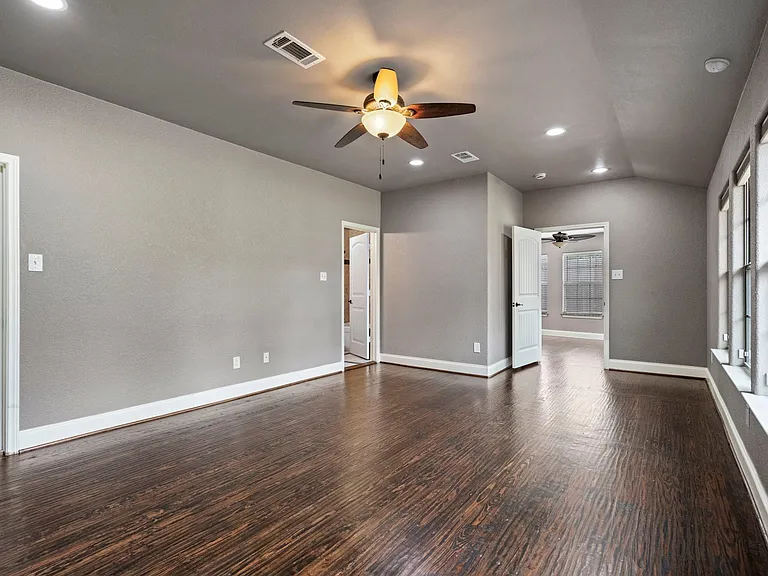 8406 Lakemont Dr — Photo 13