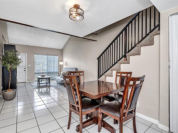 5th image of 11137 NW 37th St #11137