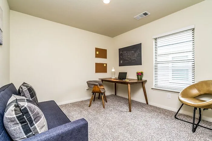 107 Crimson Cir — Photo 41
