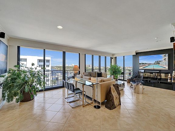 4th image of 3100 NE 48th Street #912