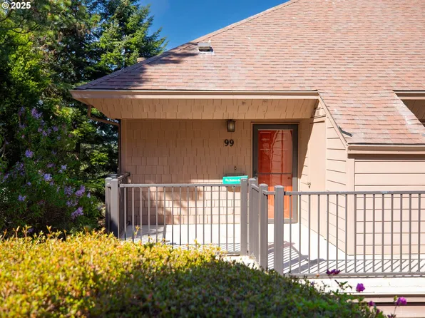 99 Rockridge Dr, Eugene, OR 97405