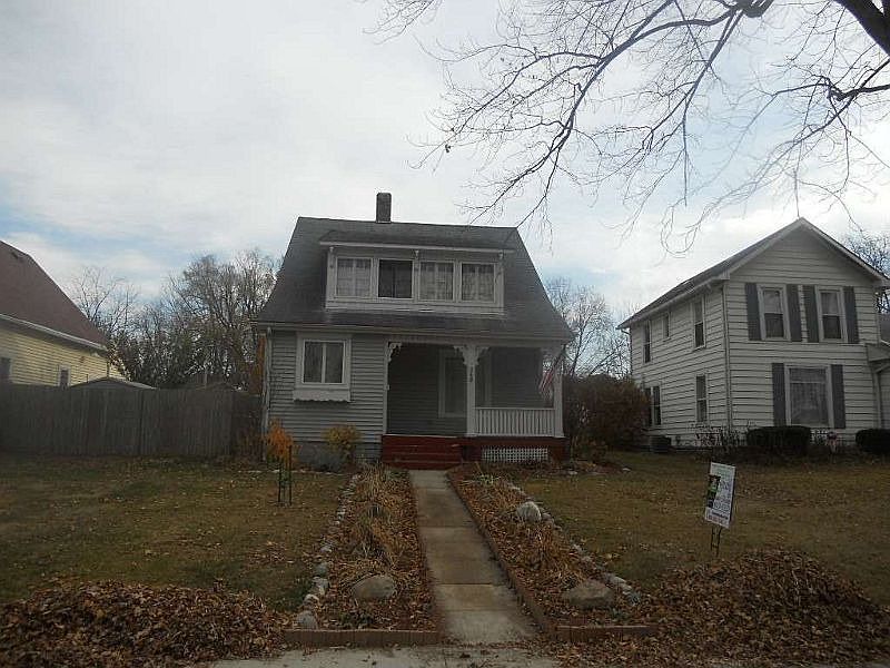 1st image of 348 N Walnut St
