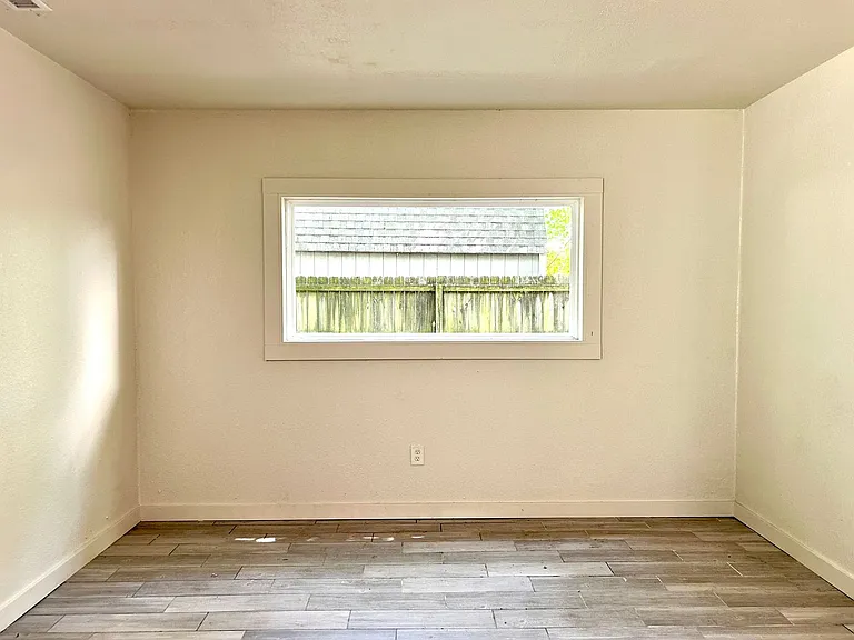 72 Bois D Arc St — Photo 13