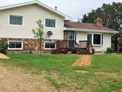 9101 111th St SE, Minot, ND, 58701