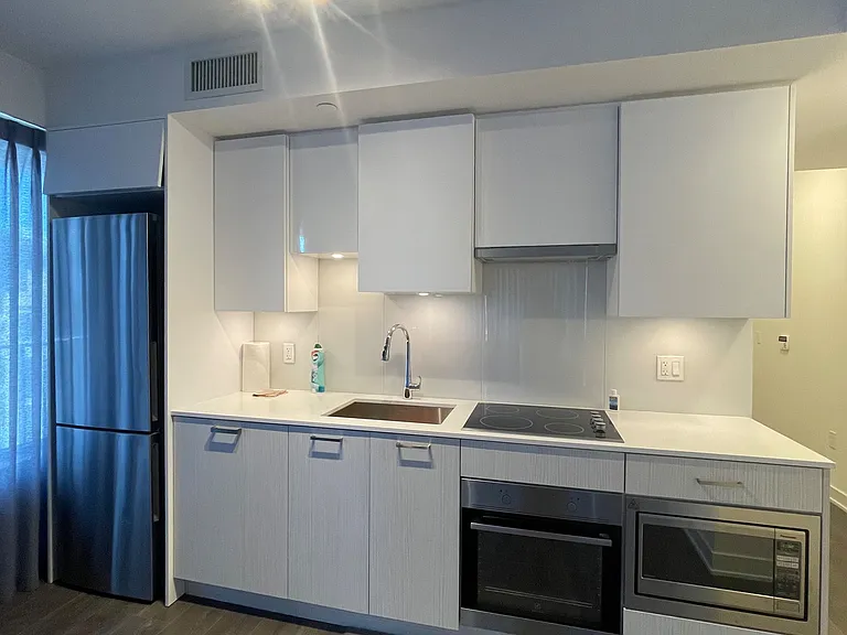 99 Broadway Ave #2209 — Photo 12